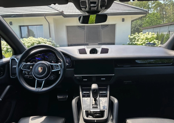 Porsche Cayenne cena 369000 przebieg: 99500, rok produkcji 2019 z Koniecpol małe 29